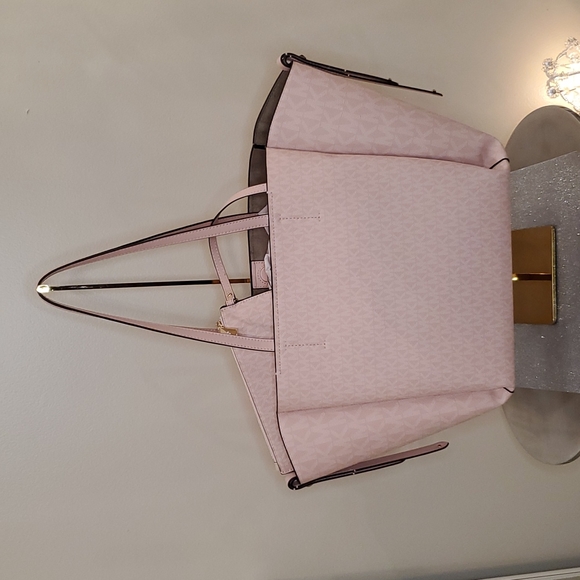 🎉HP🎉Michael Kors 💘NWT💘 Freya Pink Large Open Tote!💘💘💘 - Picture 15 of 17